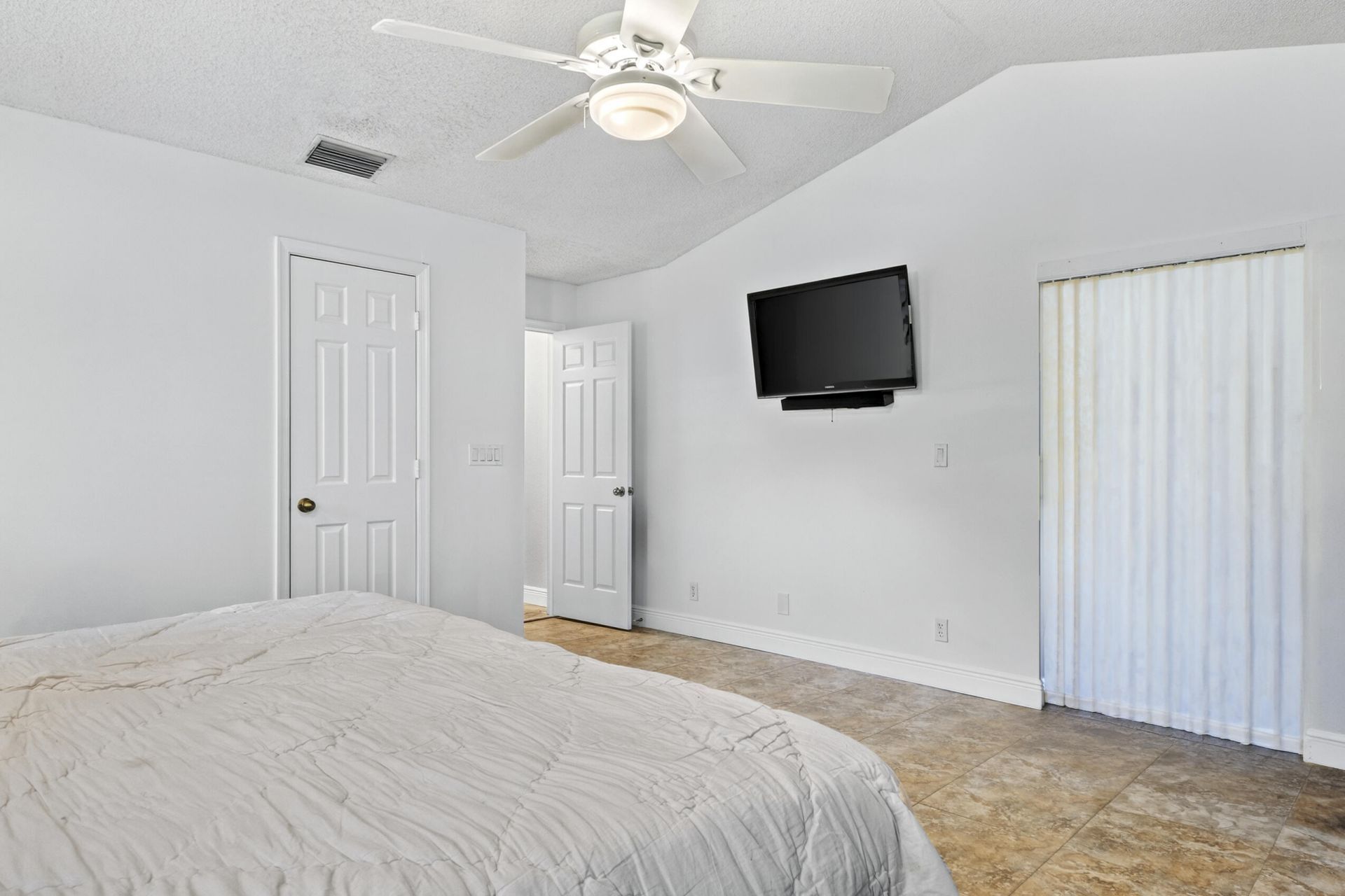 12020 NW 2nd Drive, Coral Springs, FL 33071 Photo