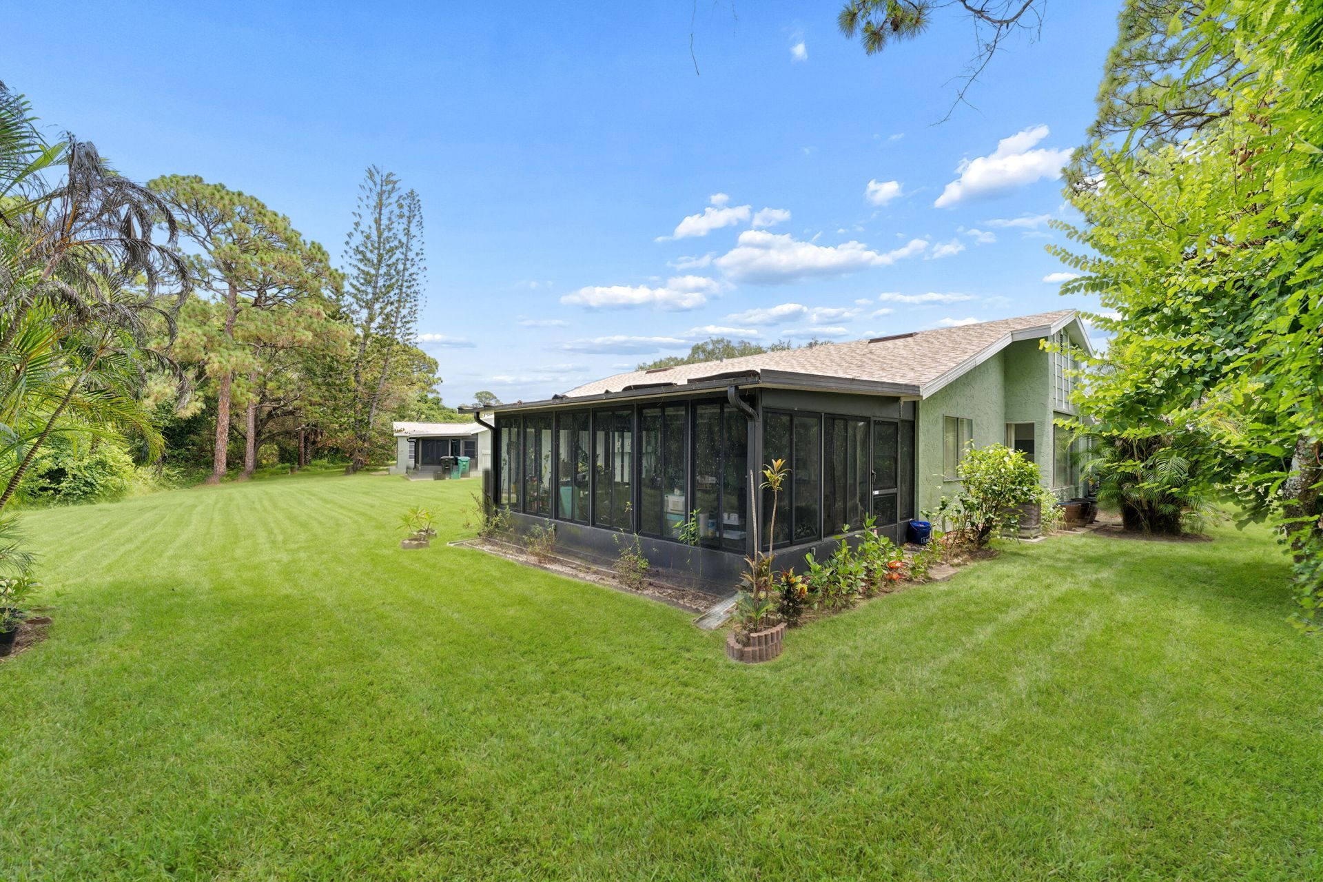 1382 SE Rivergreen Circle, Port Saint Lucie, FL 34952 Photo