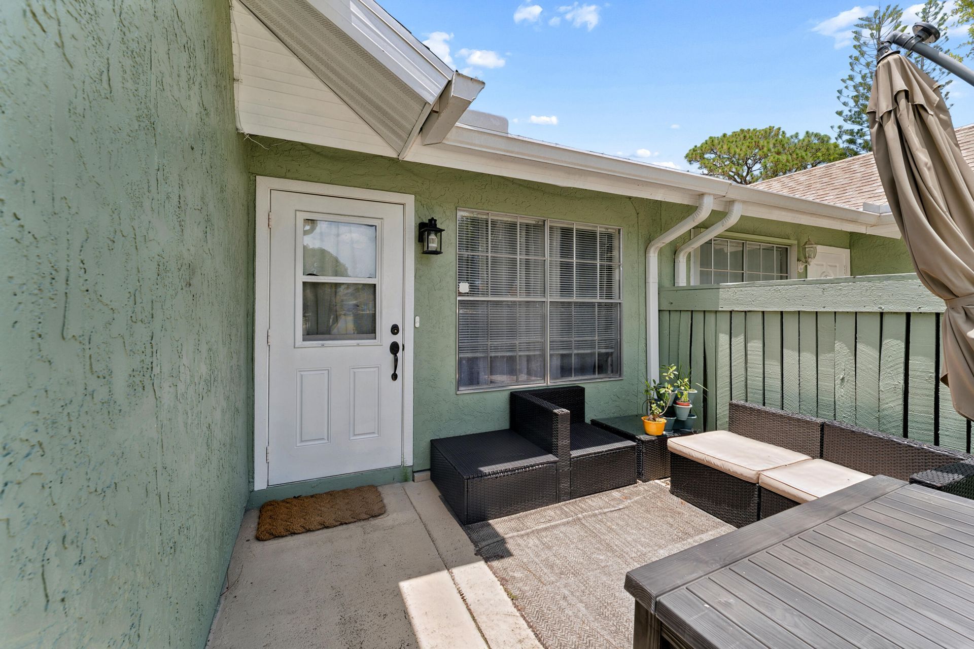 1382 SE Rivergreen Circle, Port Saint Lucie, FL 34952 Photo