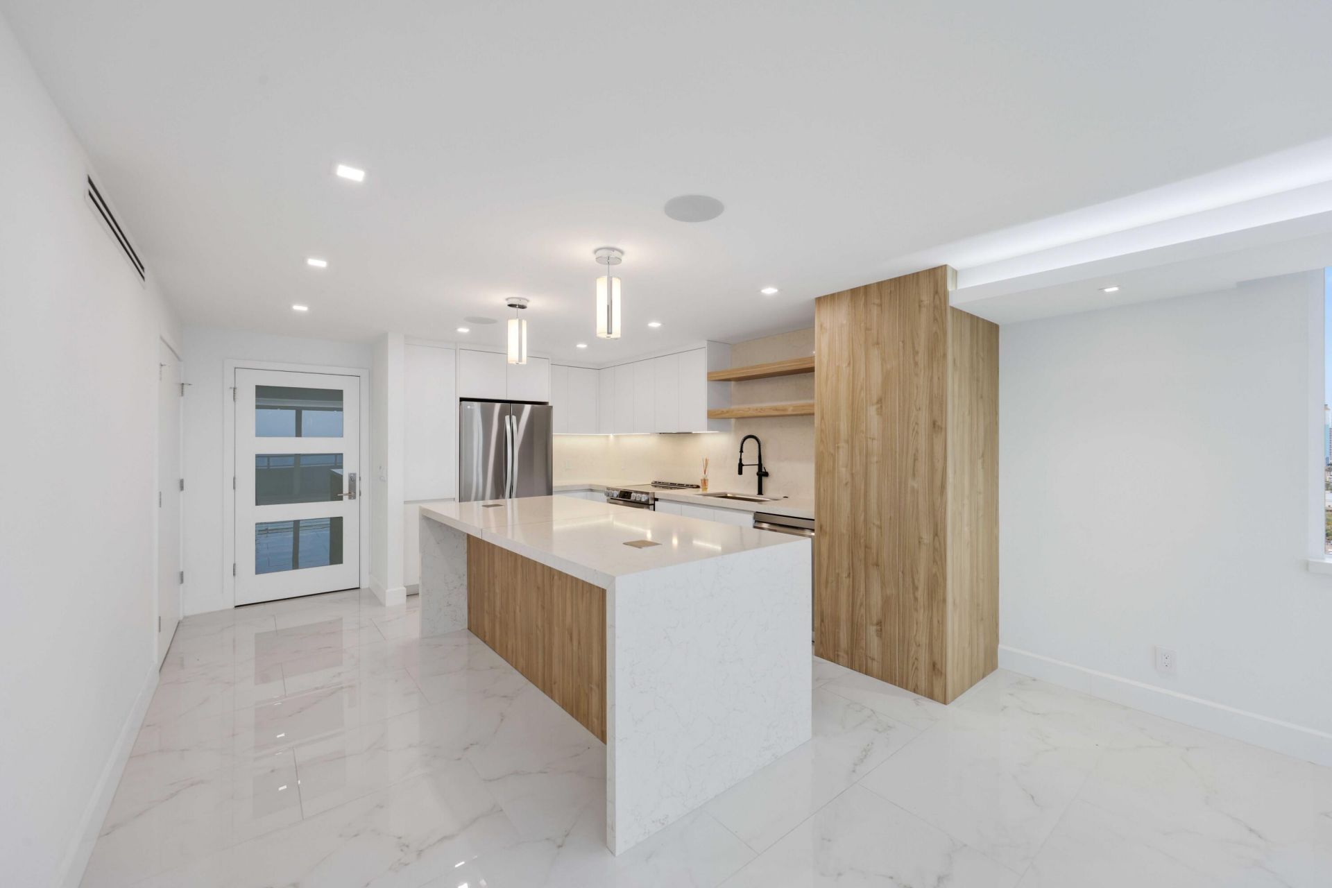 545 S Fort Lauderdale Beach Boulevard, Unit 1701, Fort Lauderdale, FL 33316 Photo