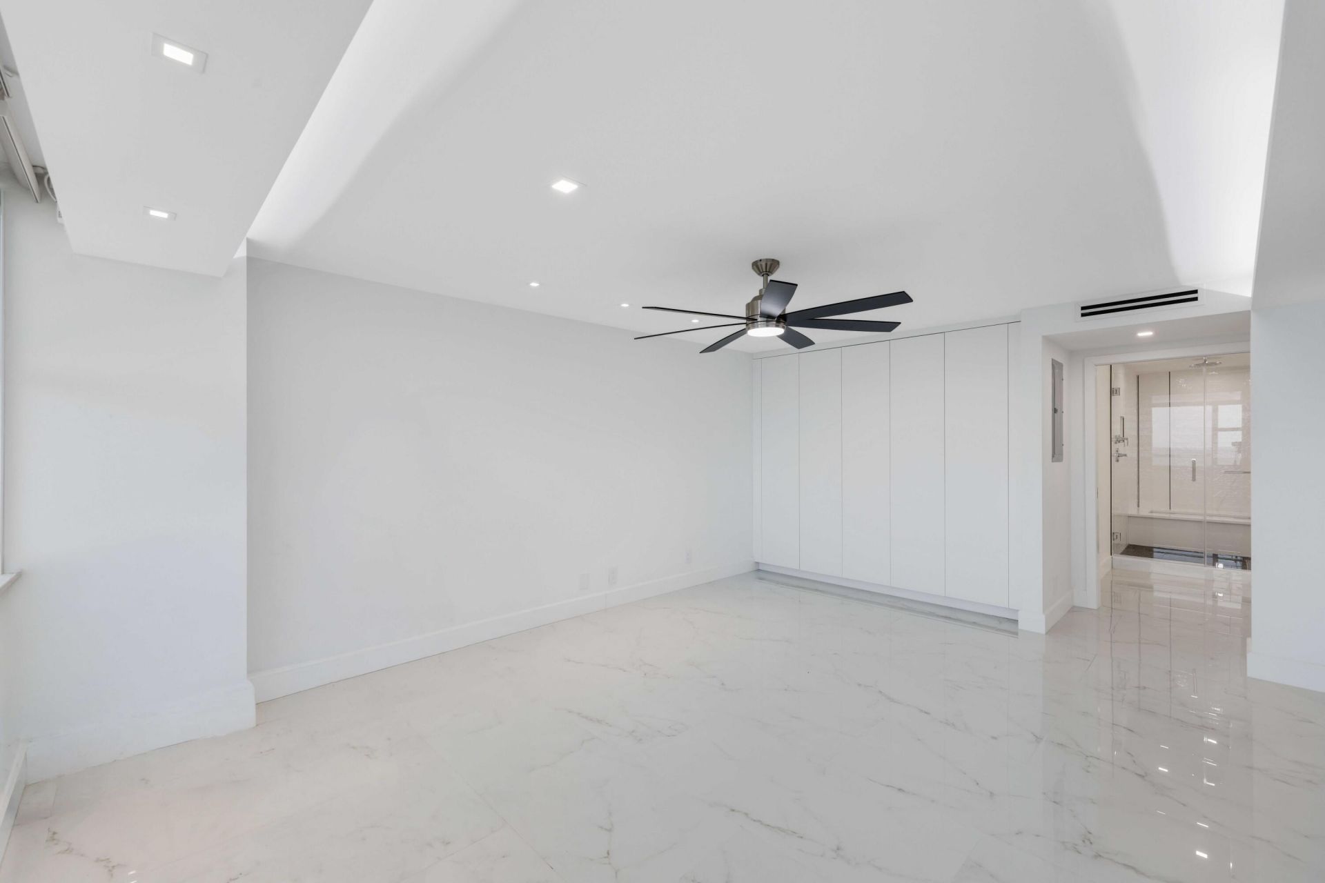545 S Fort Lauderdale Beach Boulevard, Unit 1701, Fort Lauderdale, FL 33316 Photo