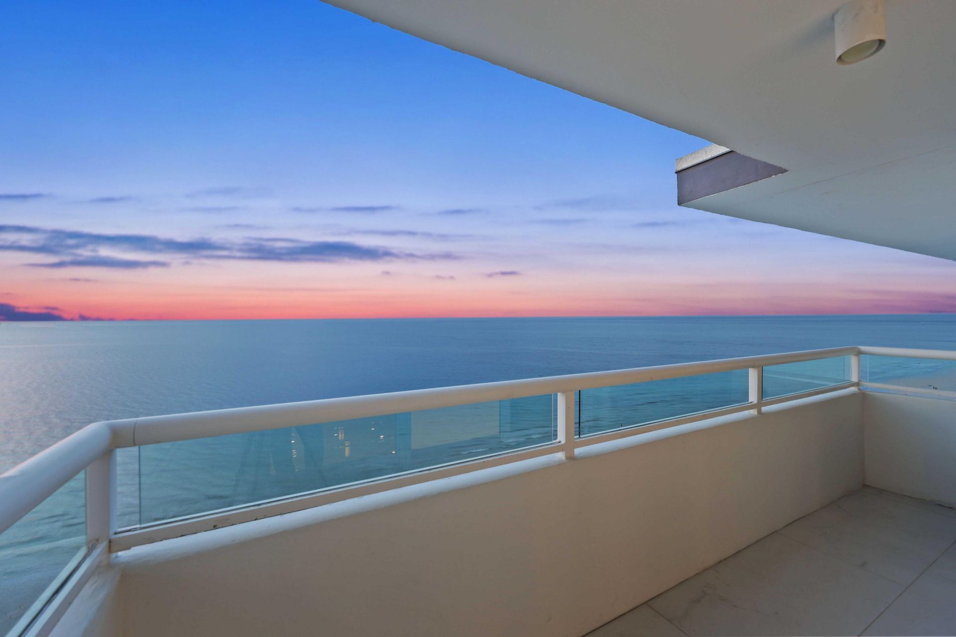 545 S Fort Lauderdale Beach Boulevard, Unit 1701, Fort Lauderdale, FL 33316 Photo