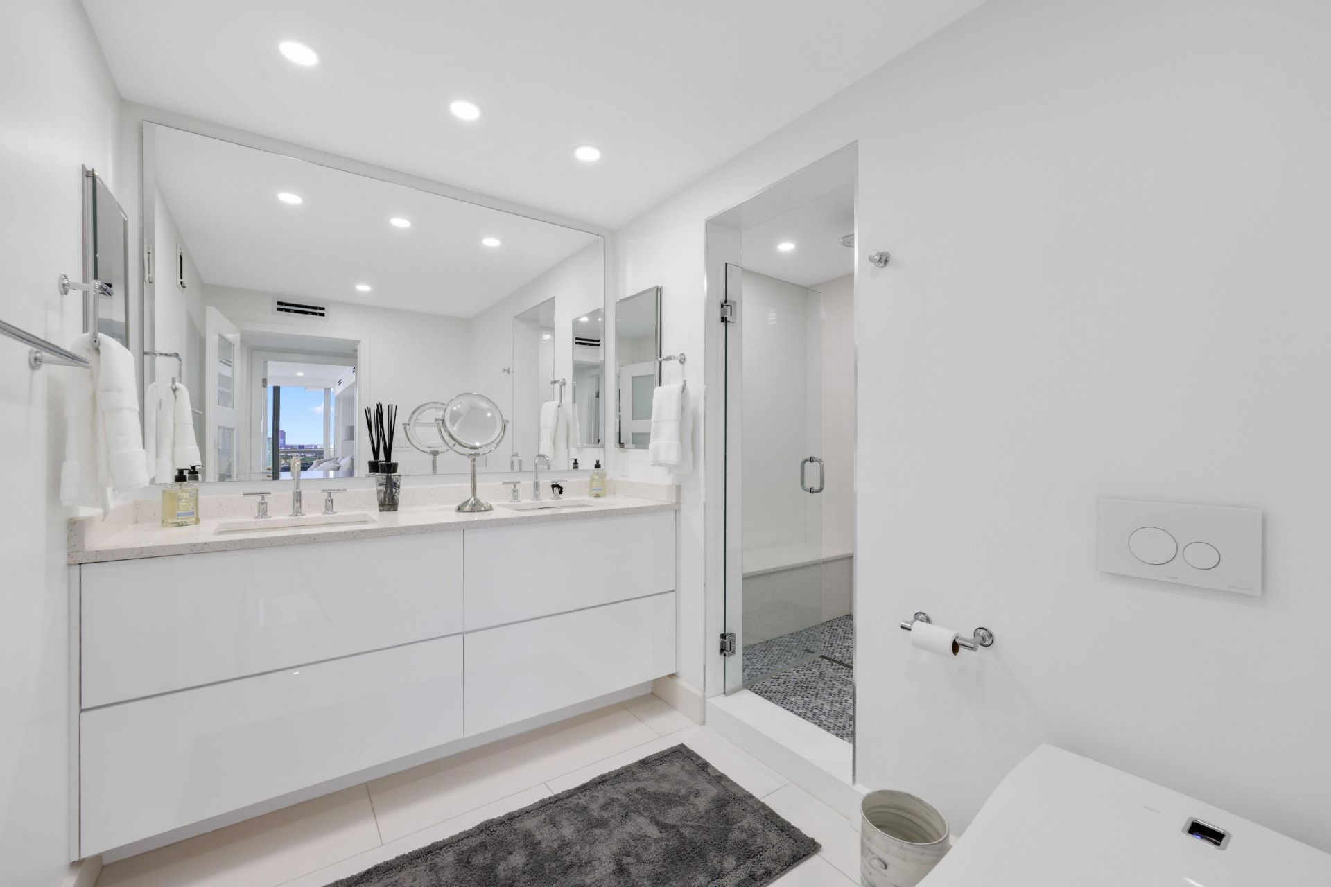 545 S Fort Lauderdale Beach Boulevard, Unit 1703/1704, Fort Lauderdale, FL 33304 Photo