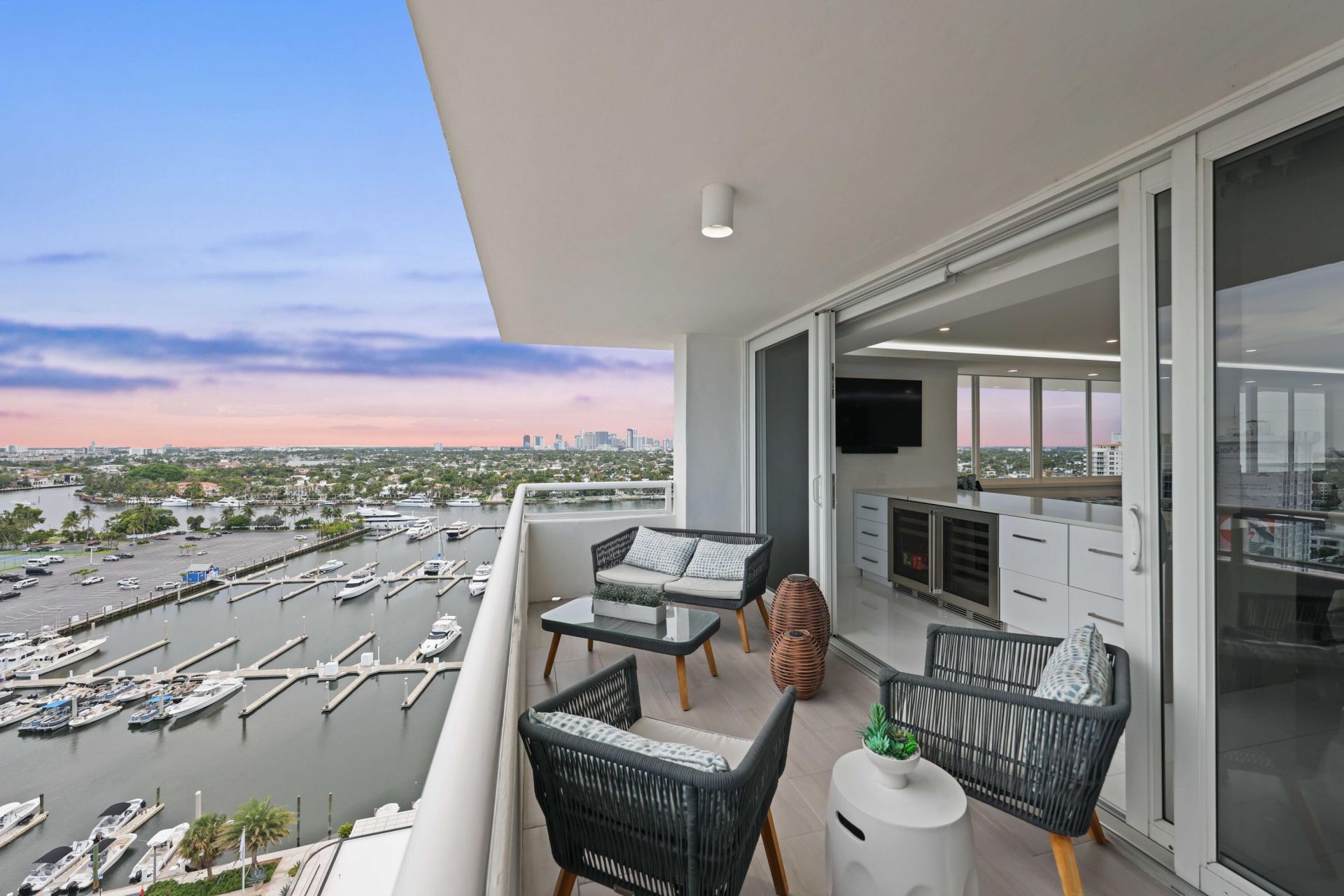 545 S Fort Lauderdale Beach Boulevard, Unit 1703/1704, Fort Lauderdale, FL 33304 Photo