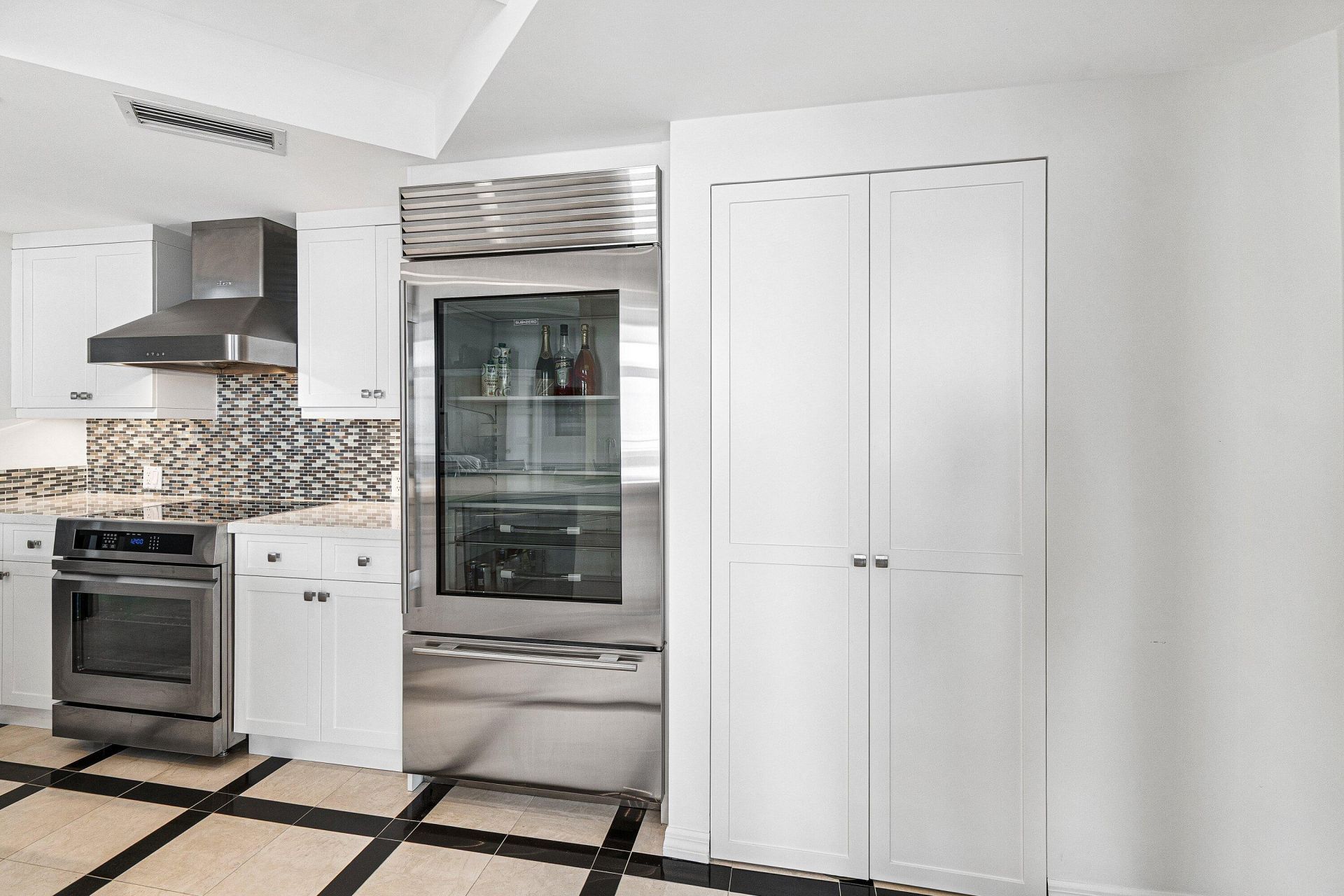 300 SE 5th Avenue, Unit PH 8120, Boca Raton, FL 33432 Photo