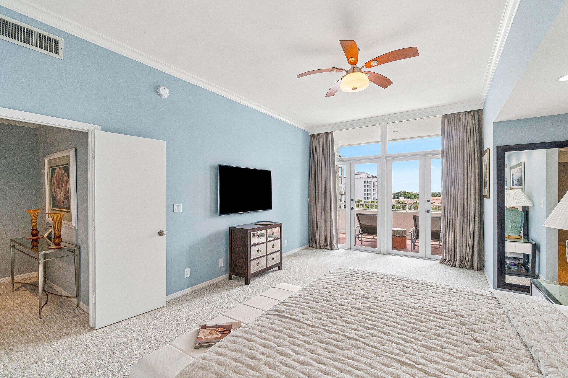 300 SE 5th Avenue, Unit PH 8120, Boca Raton, FL 33432 Photo