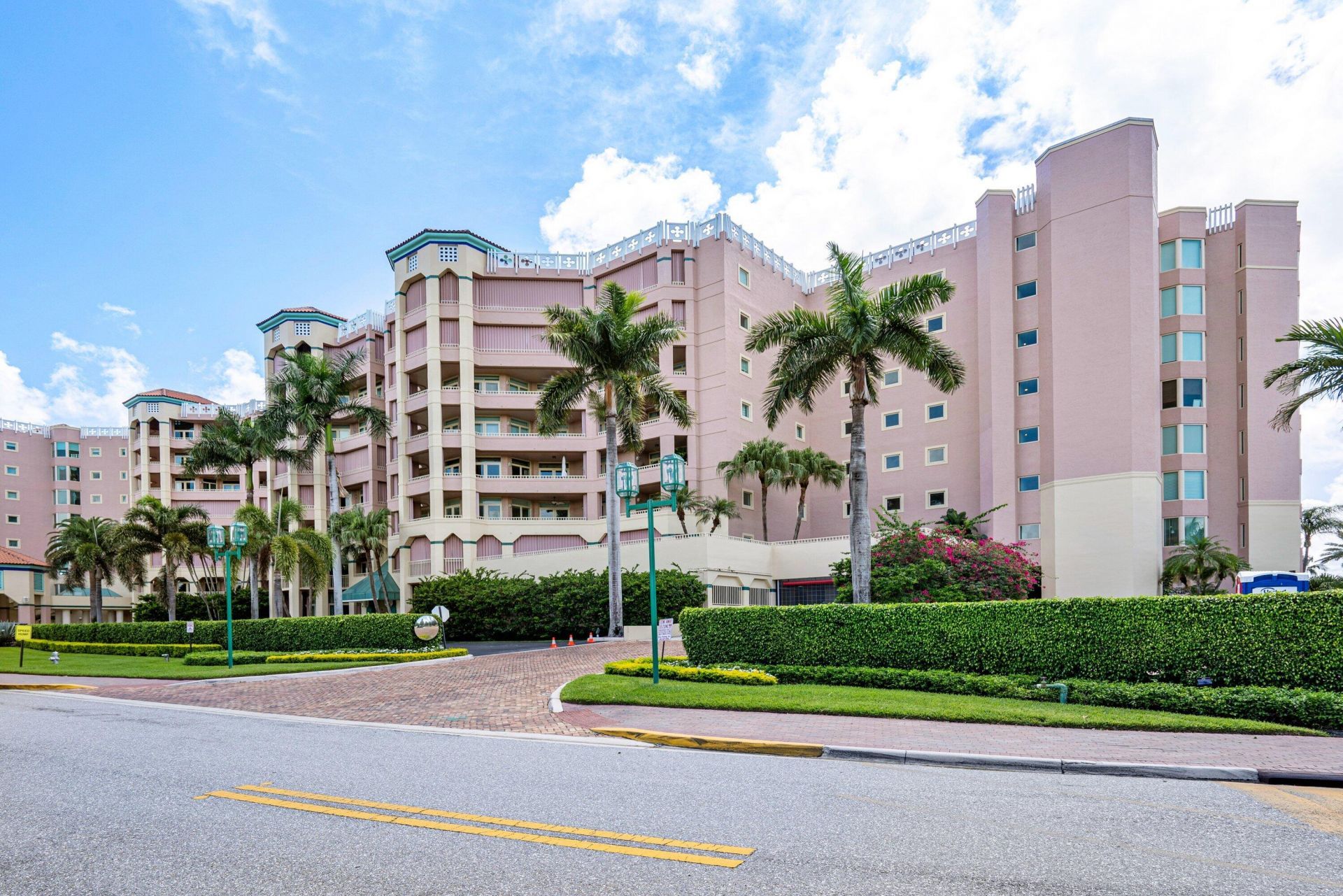 300 SE 5th Avenue, Unit PH 8120, Boca Raton, FL 33432 Photo