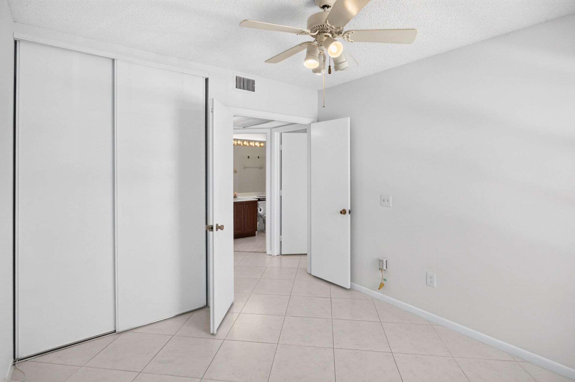 5283 Europa Drive, Unit D, Boynton Beach, FL 33437 Photo