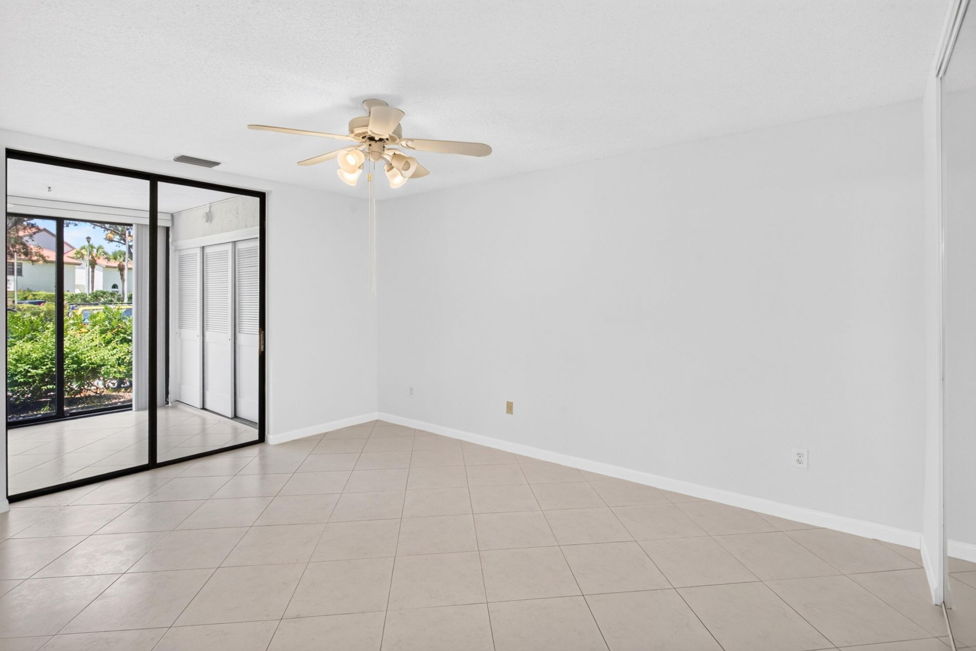 5283 Europa Drive, Unit D, Boynton Beach, FL 33437 Photo