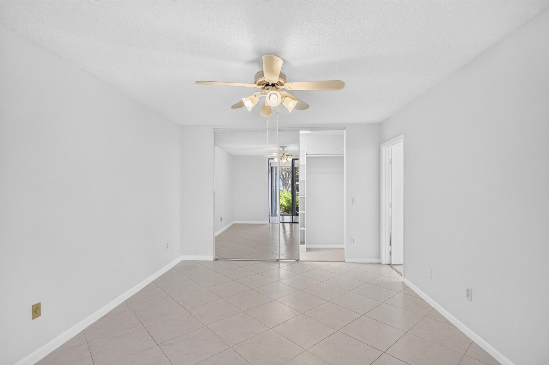5283 Europa Drive, Unit D, Boynton Beach, FL 33437 Photo
