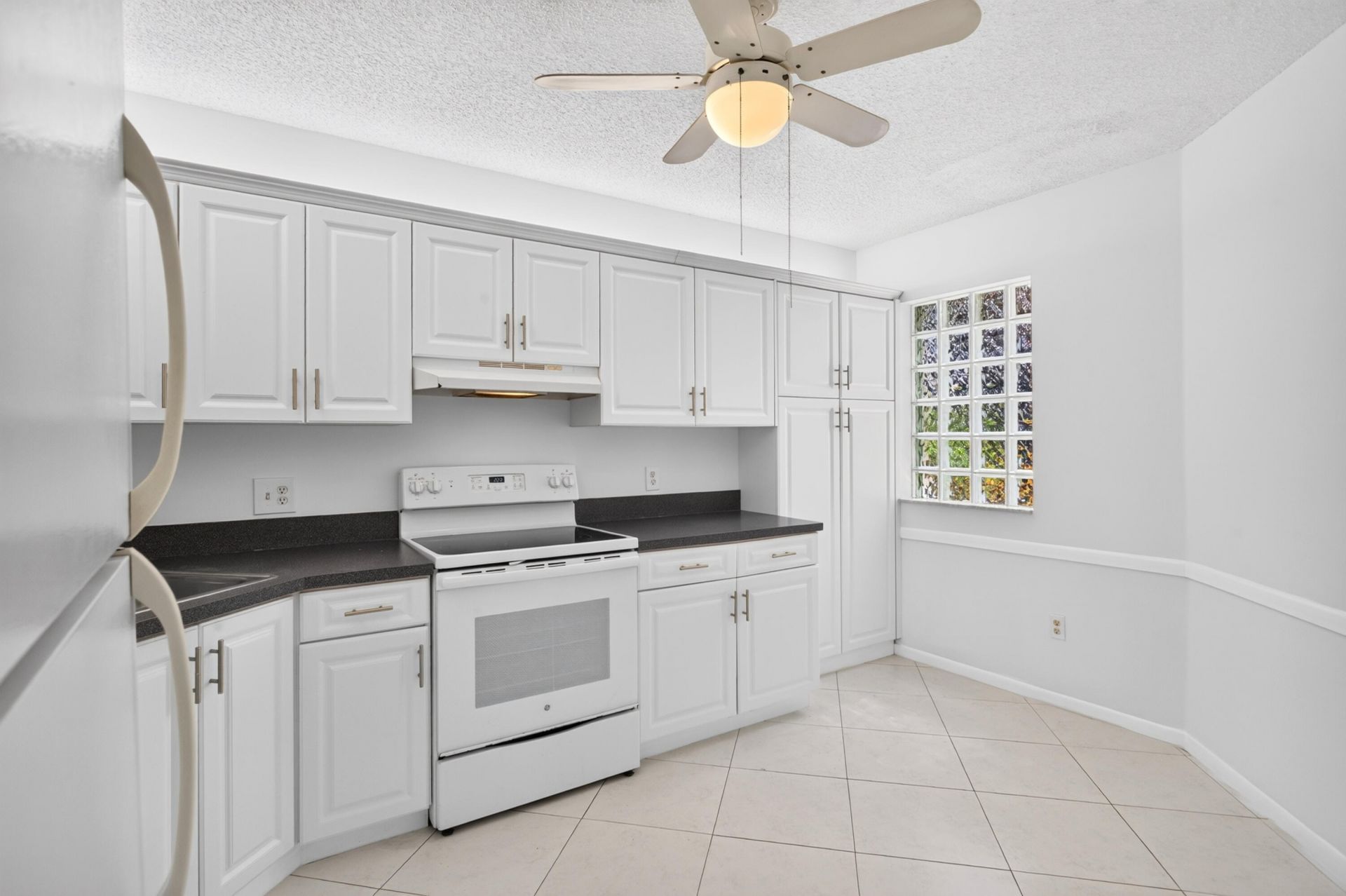 5283 Europa Drive, Unit D, Boynton Beach, FL 33437 Photo