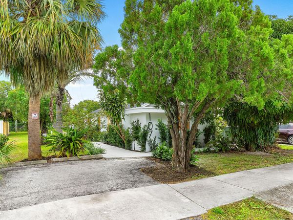 107 SW 4TH Avenue, Delray Beach, FL 33444