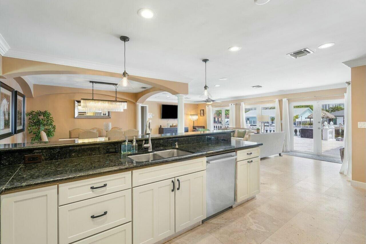 41 Castle Harbor Isle Drive, Fort Lauderdale, FL 33308 Photo