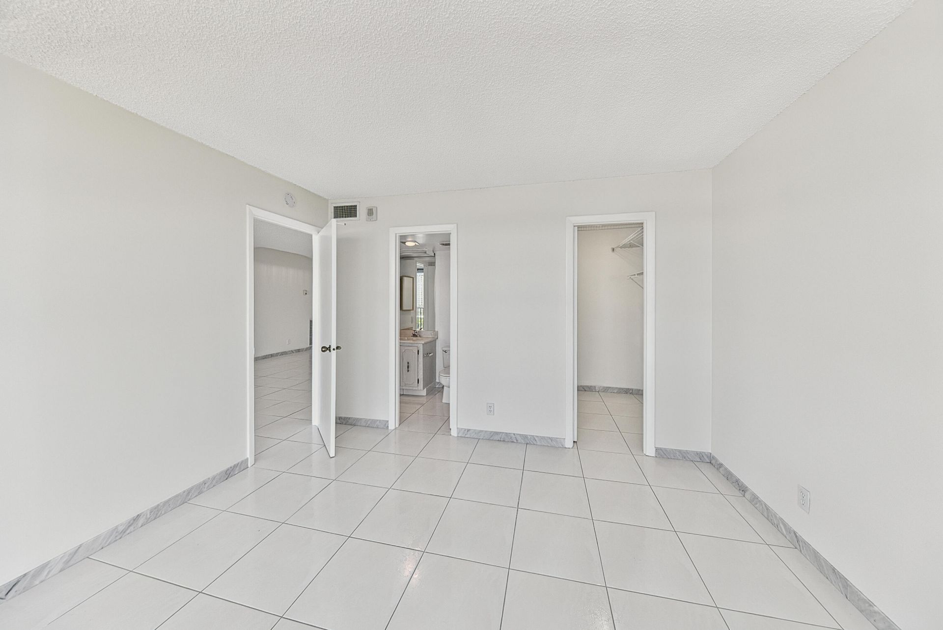 531 N Ocean Boulevard, Unit 805, Pompano Beach, FL 33062 Photo