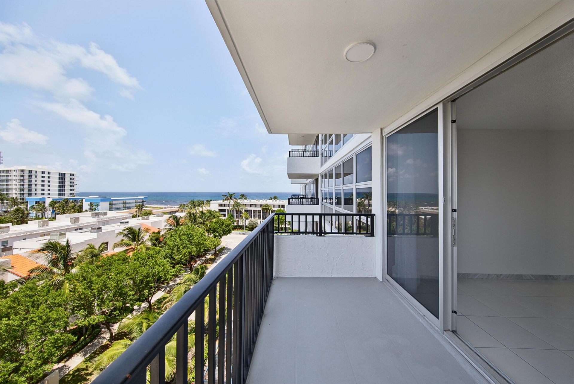 531 N Ocean Boulevard, Unit 805, Pompano Beach, FL 33062 Photo
