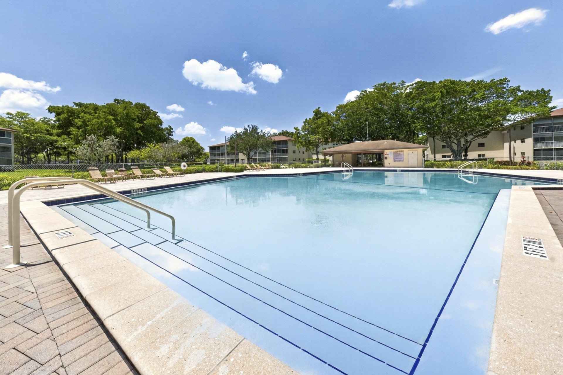 101 SW 132nd Way, Unit 215J, Pembroke Pines, FL 33027 Photo