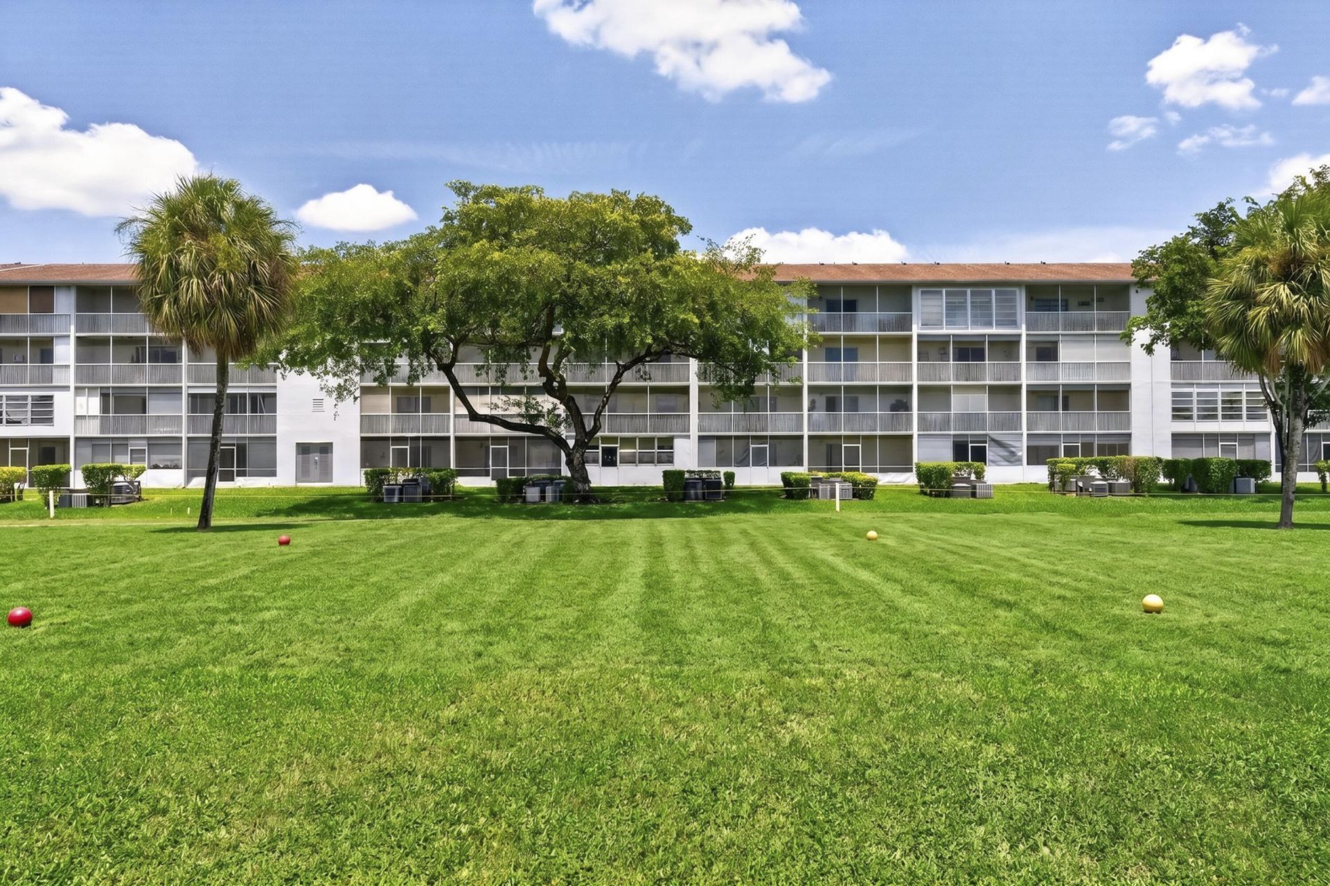 101 SW 132nd Way, Unit 215J, Pembroke Pines, FL 33027 Photo