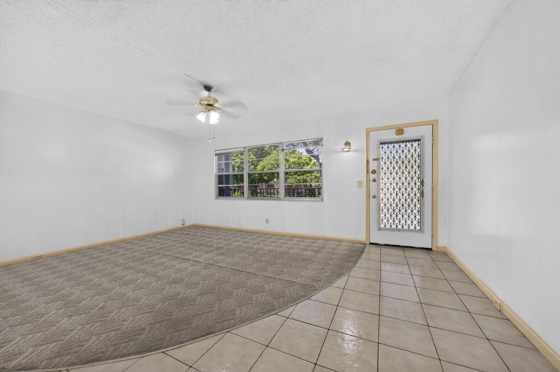 101 SW 132nd Way, Unit 215J, Pembroke Pines, FL 33027 Photo