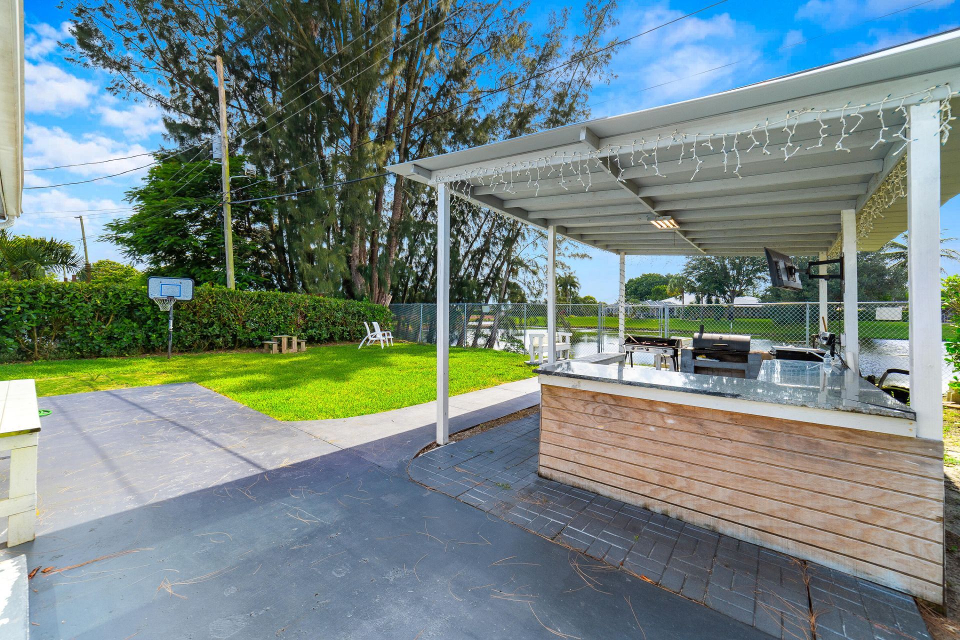 735 Hibiscus Drive, Royal Palm Beach, FL 33411 Photo