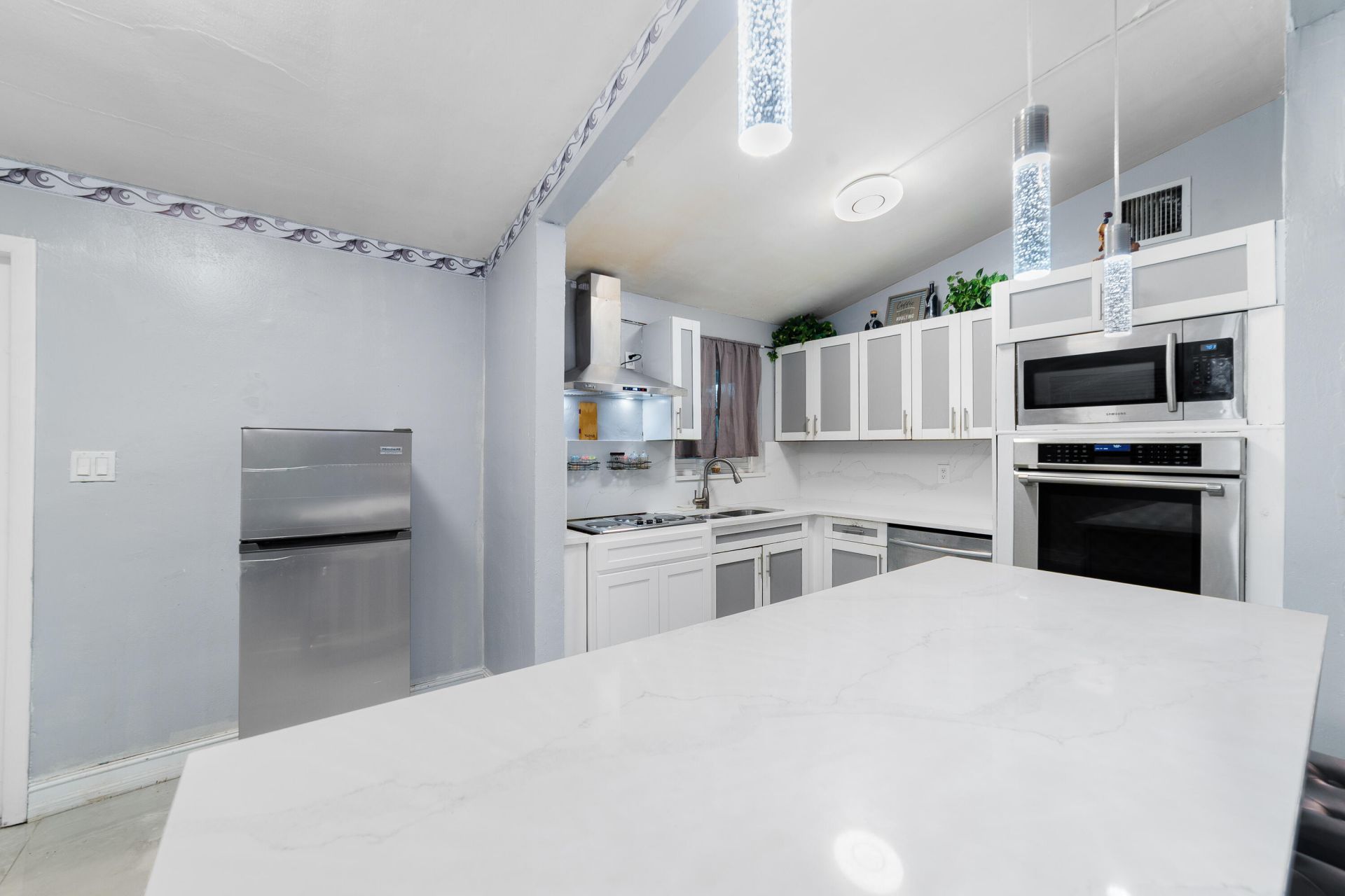 735 Hibiscus Drive, Royal Palm Beach, FL 33411 Photo