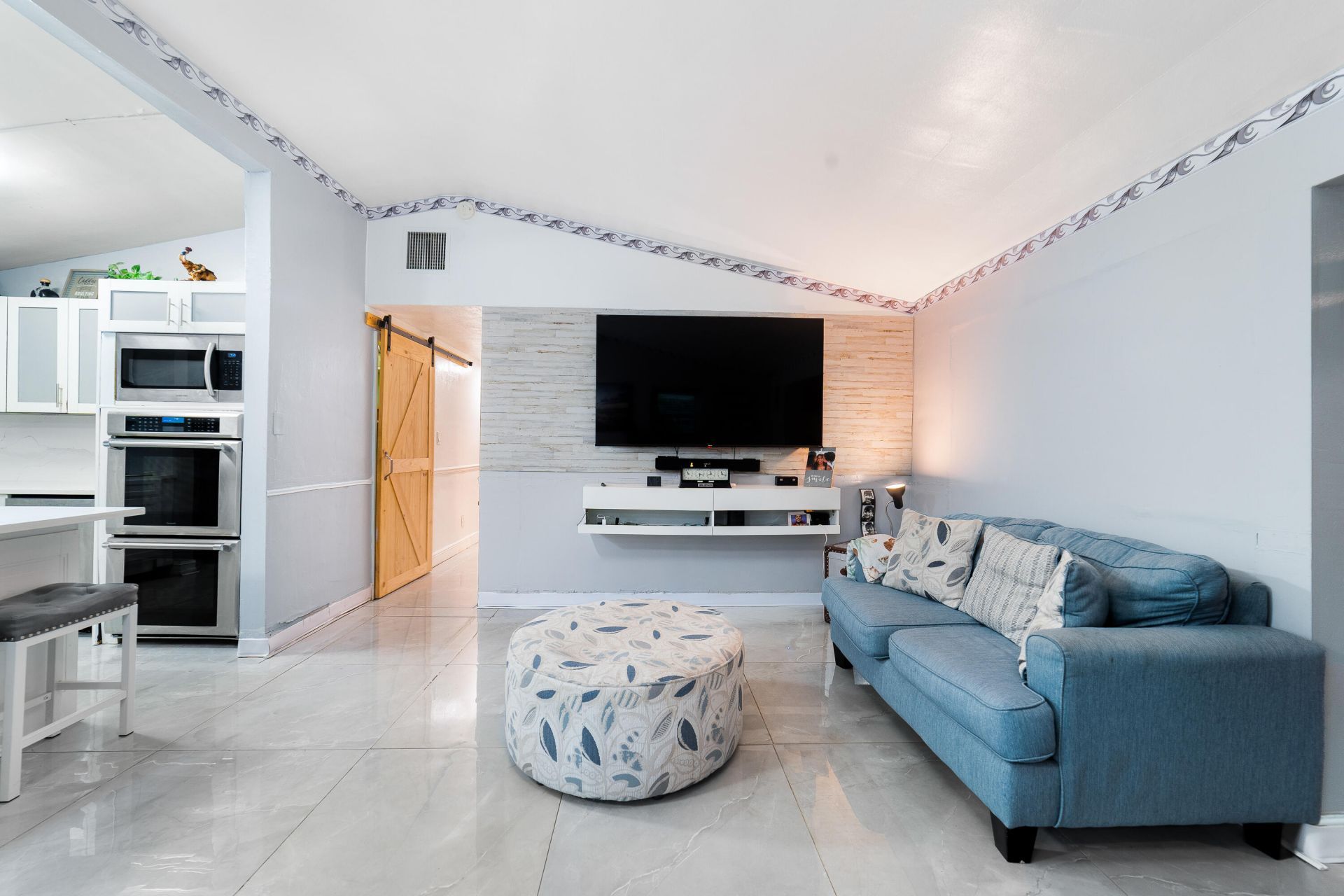 735 Hibiscus Drive, Royal Palm Beach, FL 33411 Photo