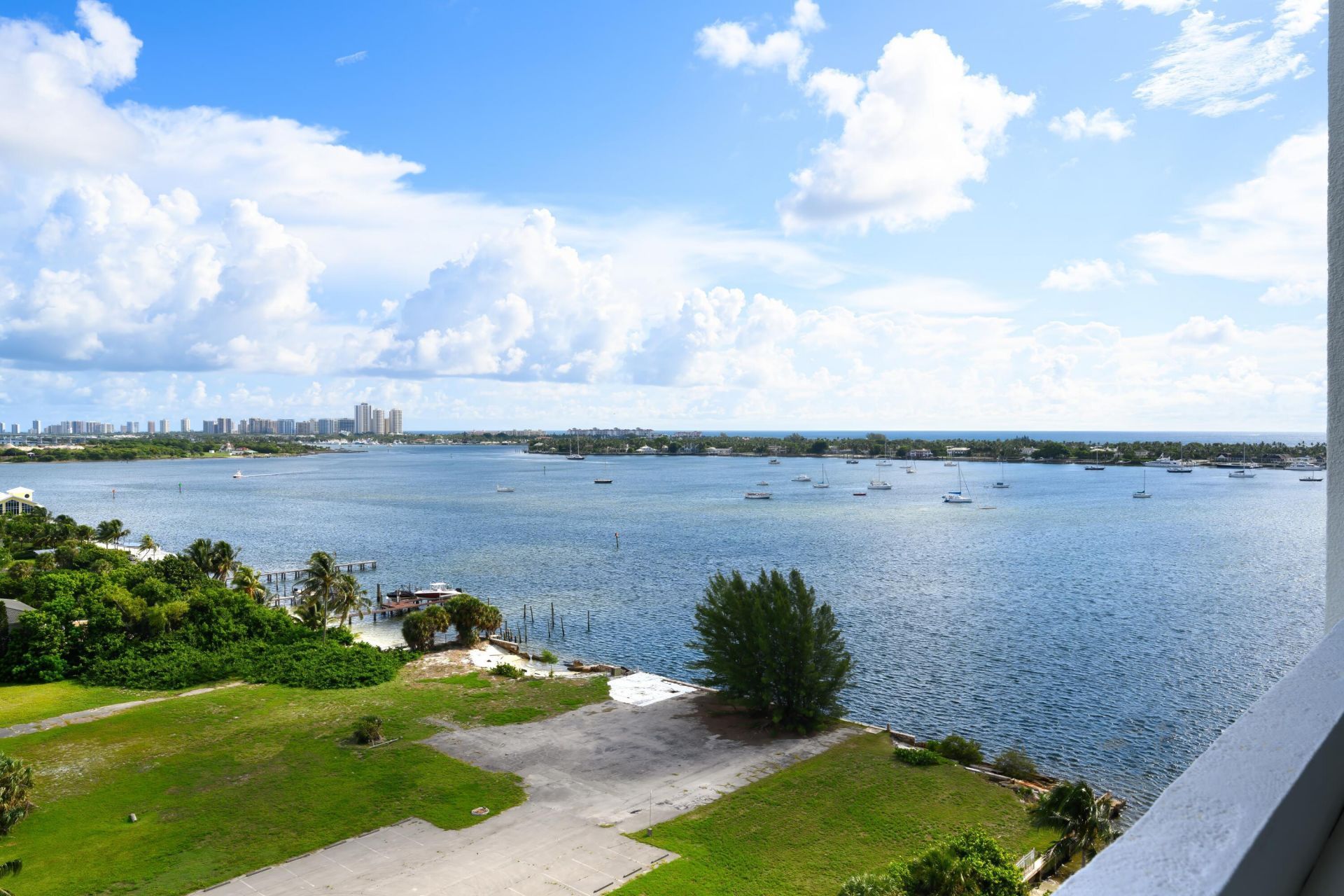 5600 N Flagler Drive, Unit 1207, West Palm Beach, FL 33407 Photo
