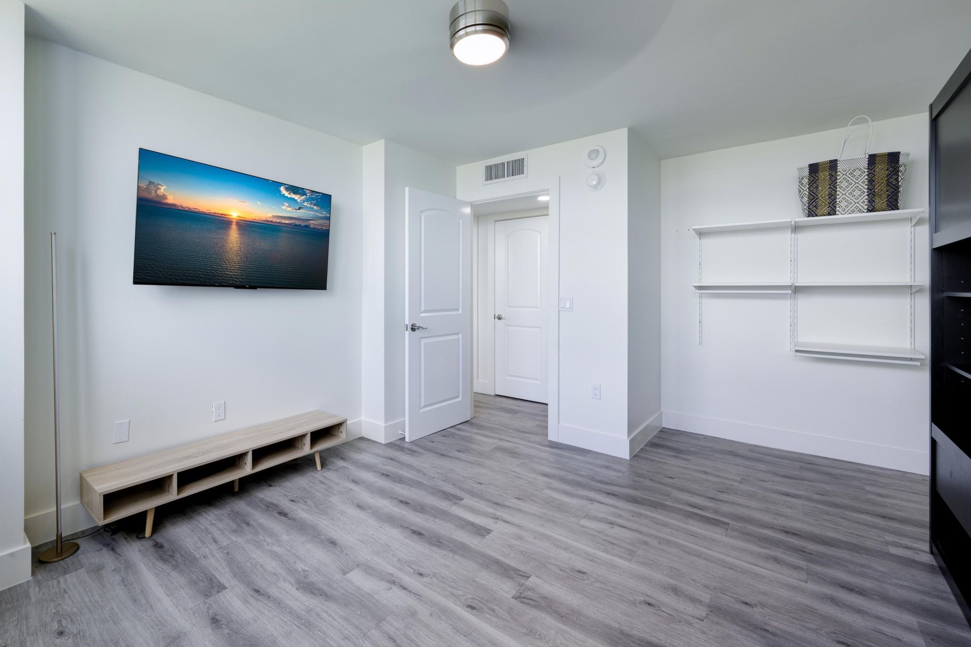 5600 N Flagler Drive, Unit 1207, West Palm Beach, FL 33407 Photo