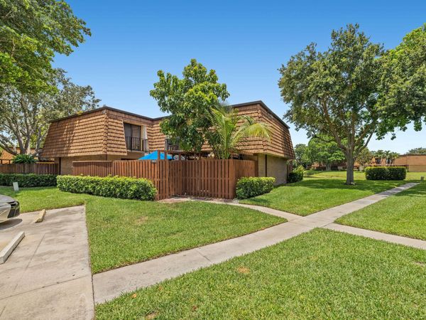 3024 30th Lane, Unit B LOT 147, Greenacres, FL 33463