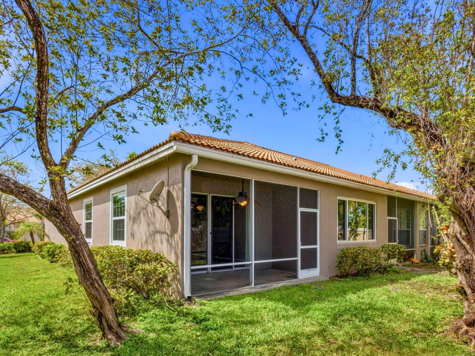 2920 E Aragon Boulevard, Unit 3, Sunrise, FL 33313 Photo