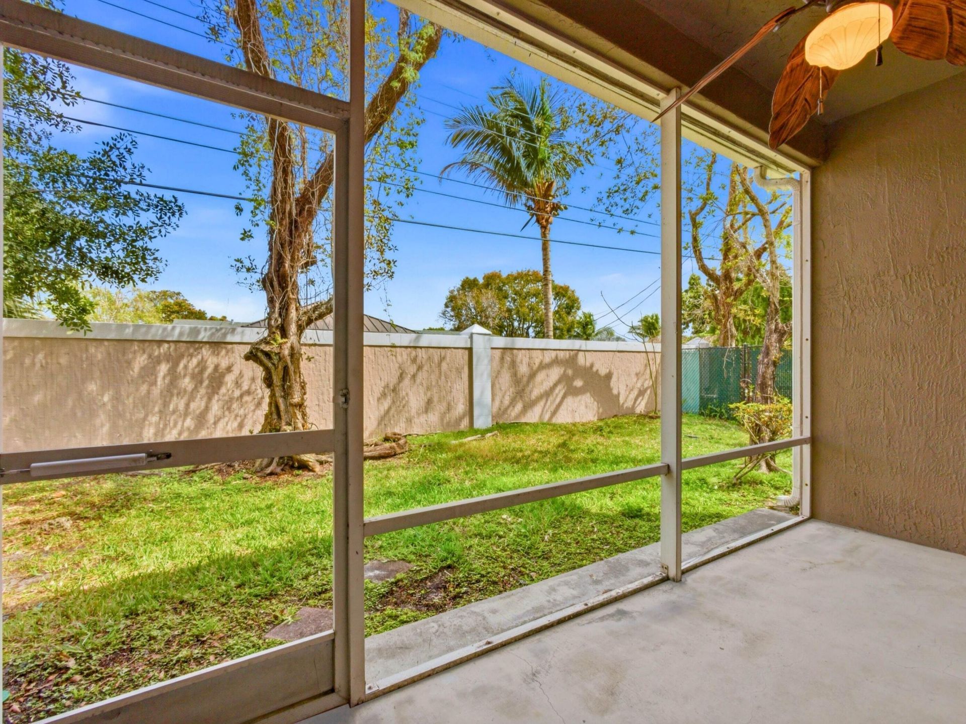 2920 E Aragon Boulevard, Unit 3, Sunrise, FL 33313 Photo