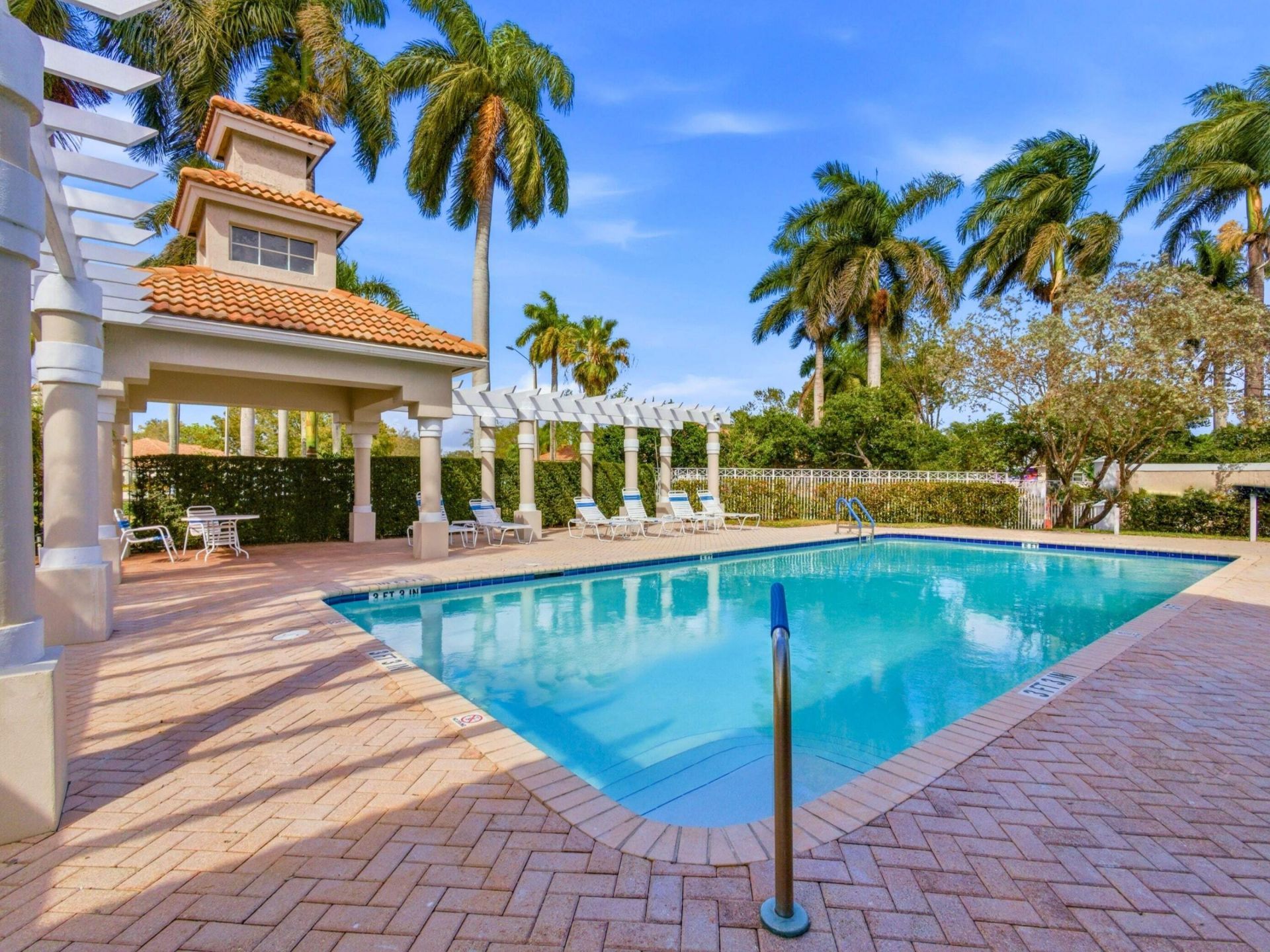 2920 E Aragon Boulevard, Unit 3, Sunrise, FL 33313 Photo