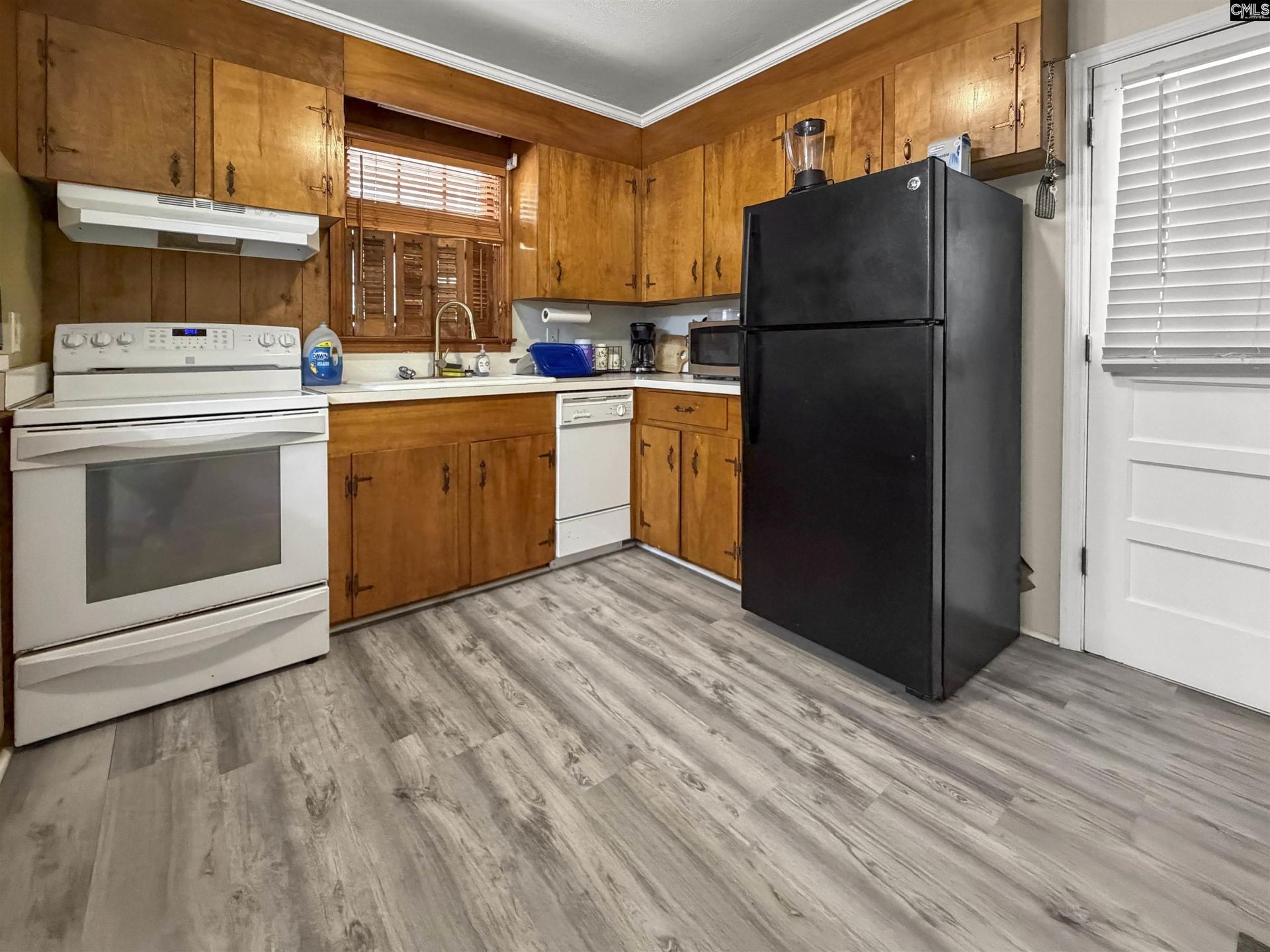 6751 Formosa  Photo 5