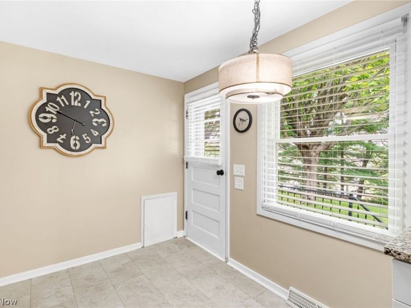 249 Liberty Street E, East Canton, OH 44730 Photo 10