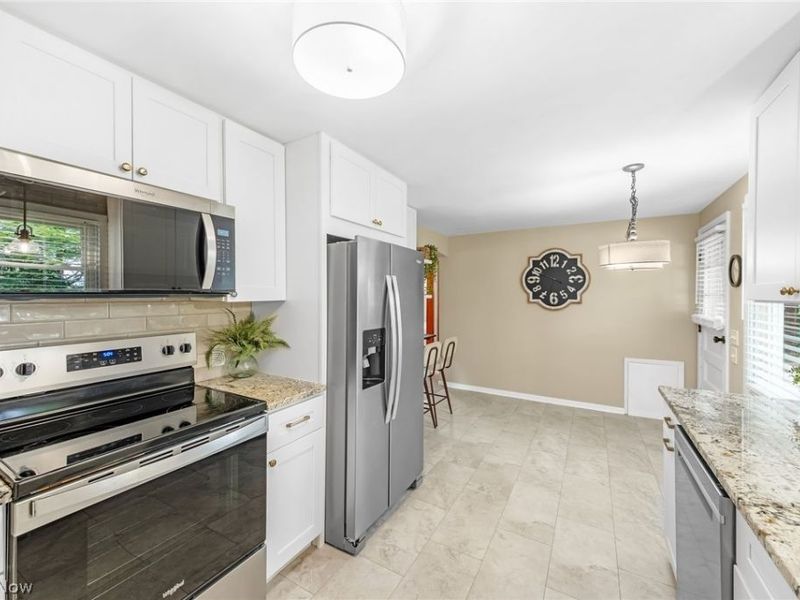 249 Liberty Street E, East Canton, OH 44730 Photo 8