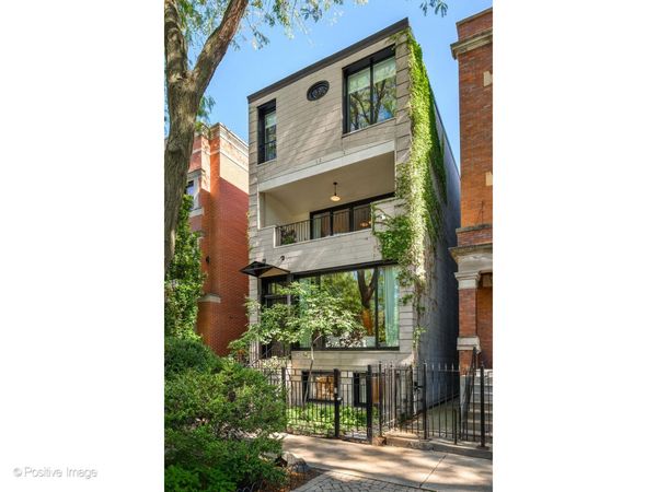 1953 N Howe Street , Chicago, IL 60614