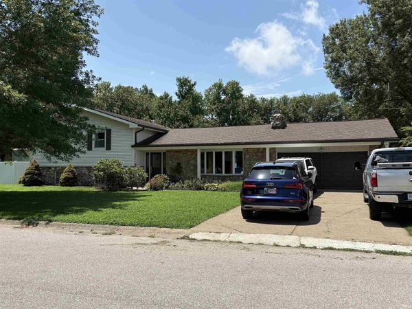 9844 Powers Drive, Newburgh, IN 47630