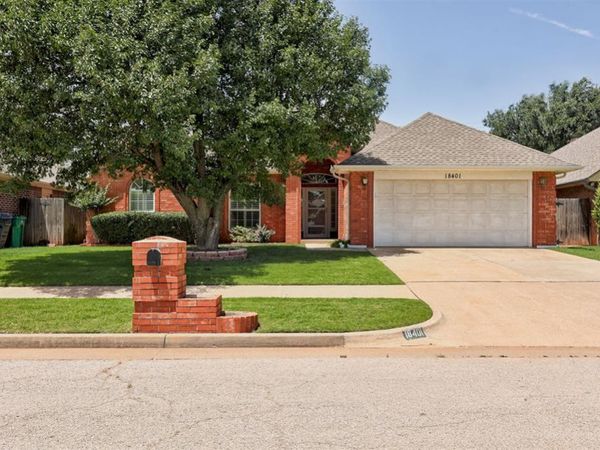 18401 Chestnut Oak Drive, Edmond, OK 73012