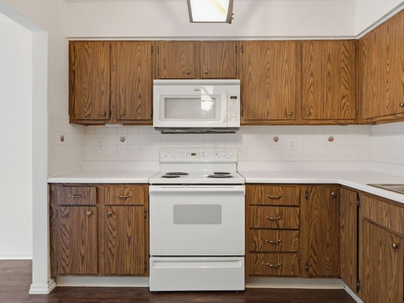 7621 Pickett Lane, Unit 2, Columbus, OH 43235 Photo 8