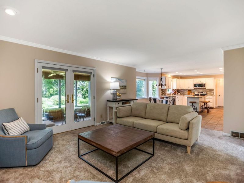 1400 Oakbourne Drive, Columbus, OH 43235 Photo 10