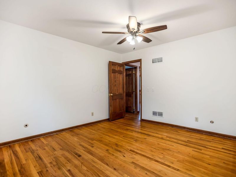 1400 Oakbourne Drive, Columbus, OH 43235 Photo 38