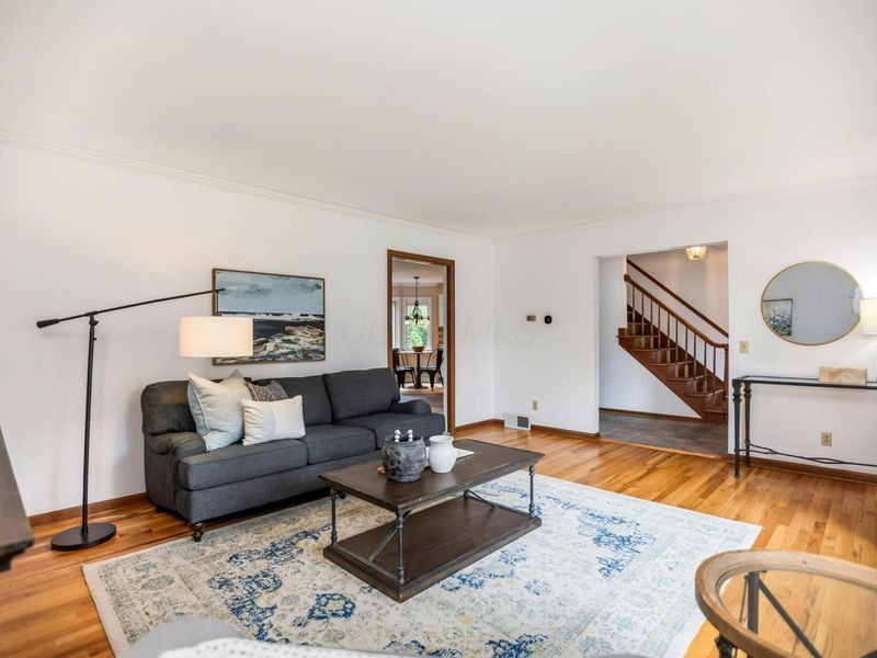 1400 Oakbourne Drive, Columbus, OH 43235 Photo 7