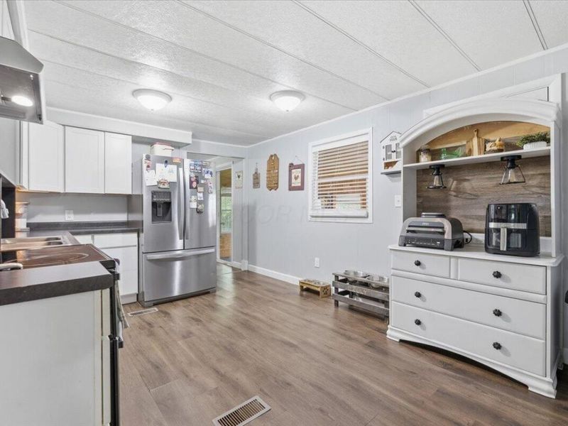 15934 Wooster Road, Mount Vernon, OH 43050 Photo 10