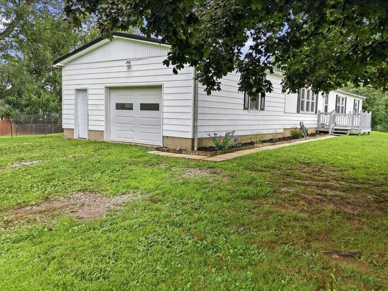 15934 Wooster Road, Mount Vernon, OH 43050 Photo 24