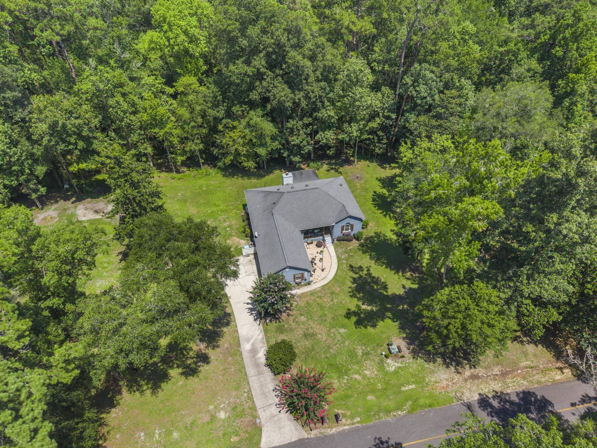 1520 Beaver Creek Drive, Havana, FL 32333 Photo