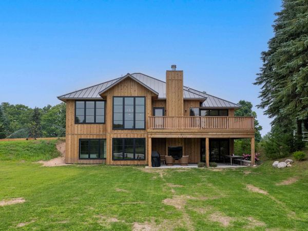 7692 Crisp Road, Williamsburg, MI 49690