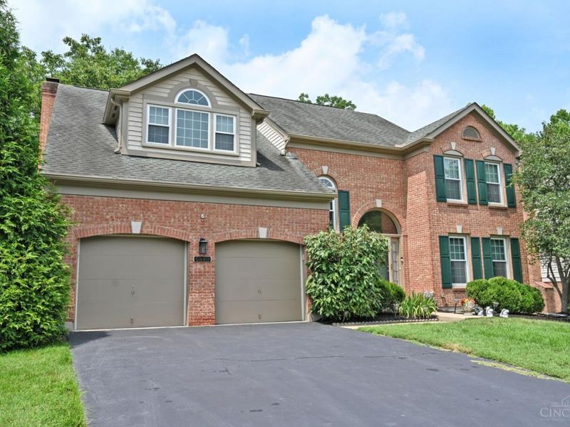 6889 Maddux Drive, Anderson Twp, OH 45230 Photo 2