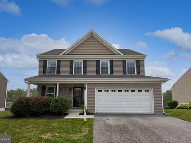 233 LOGHES DRIVE, MANHEIM, PA 17545