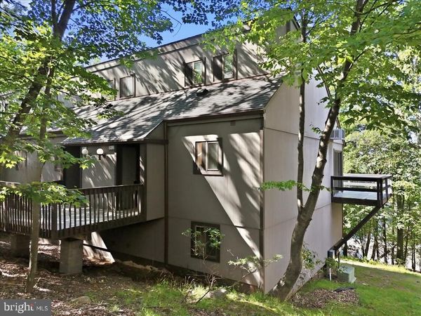 126 CROSS COUNTRY LANE , TANNERSVILLE, PA 18372