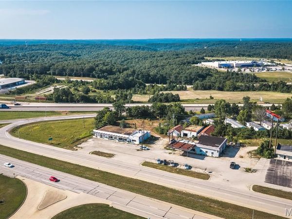 678 Old Route 66 , St Robert, MO 65584