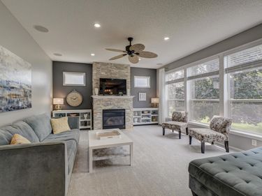 3412 Walden Drive, Woodbury, MN 55129